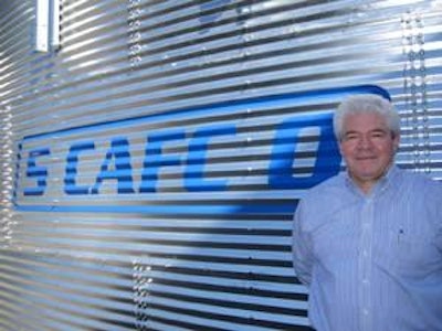 Sr. Les García, Gerente de Desarrollo de Mercado Internacional para SCAFCO.