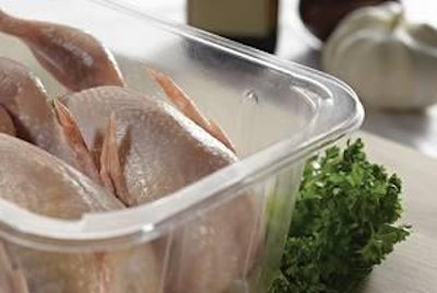 El plástico todavía se defiende de los productos de hoja de aluminio.