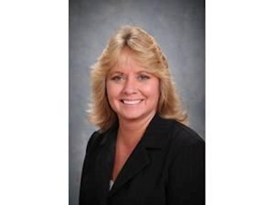 Sra. Teena Kruger, Gerente de Proyecto para Jaulas de Chore-Time Brock International.