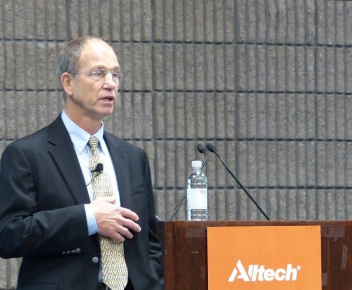 Stephen Collett, University of Georgia. | Benjamin Ruiz.