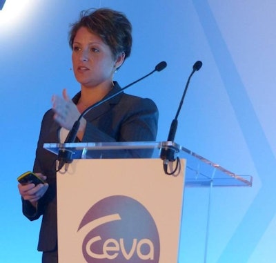 Dra. Ashley Peterson, vicepresidente de ciencias y tecnología del National Chicken Council de EUA destacó la confusión que hay entre los consumidores con respecto a la producción de pollo libre de antibióticos. | Benjamín Ruiz