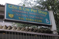 In Latin American markets like Brazil, small, independent pet stores account for a large share of pet food sales. l Photo by Debbie Phillips-Donaldson
