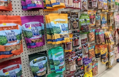 A proposal that would mandate that pet treats and chews be sold by weight has brought up concerns from the industry. (Photo by Andrea Gantz | WATT Global Media)