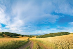 Parts of Kansas and Missouri comprise the Animal Health Corridor, an area of the U.S. filled with importance to the pet food industry. (science photo | Shutterstock.com)