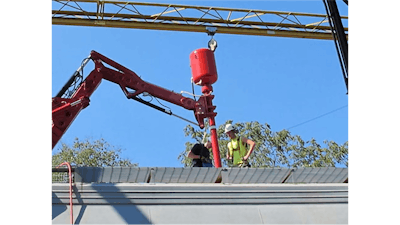 Hopperpopper unloading railcar