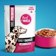 Retail trends in various segments are giving “private label” pet food products a boost in consumer consideration. | (Macrovector I Shutterstock.com)
