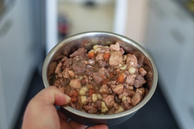Wet pet food continues to grow in popularity as options expand and pet owners desire to diversify their pets’ meals. | (VINCENT SCHERER | iStock.ccom)