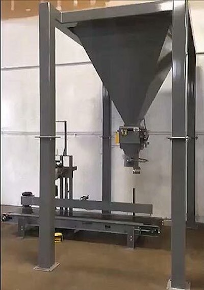 Hopper for bagging machine