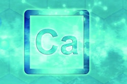 Higher protein levels in pet food formulations are creating challenges when it comes to managing calcium levels. | thodonal88 | Shutterstock.com