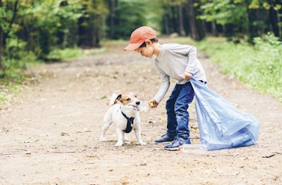 As pet owners become more savvy with their ecological demands, pet food packaging continues to be the front line of the sustainability trend. | (Alexei Maximenko | iStock.com)