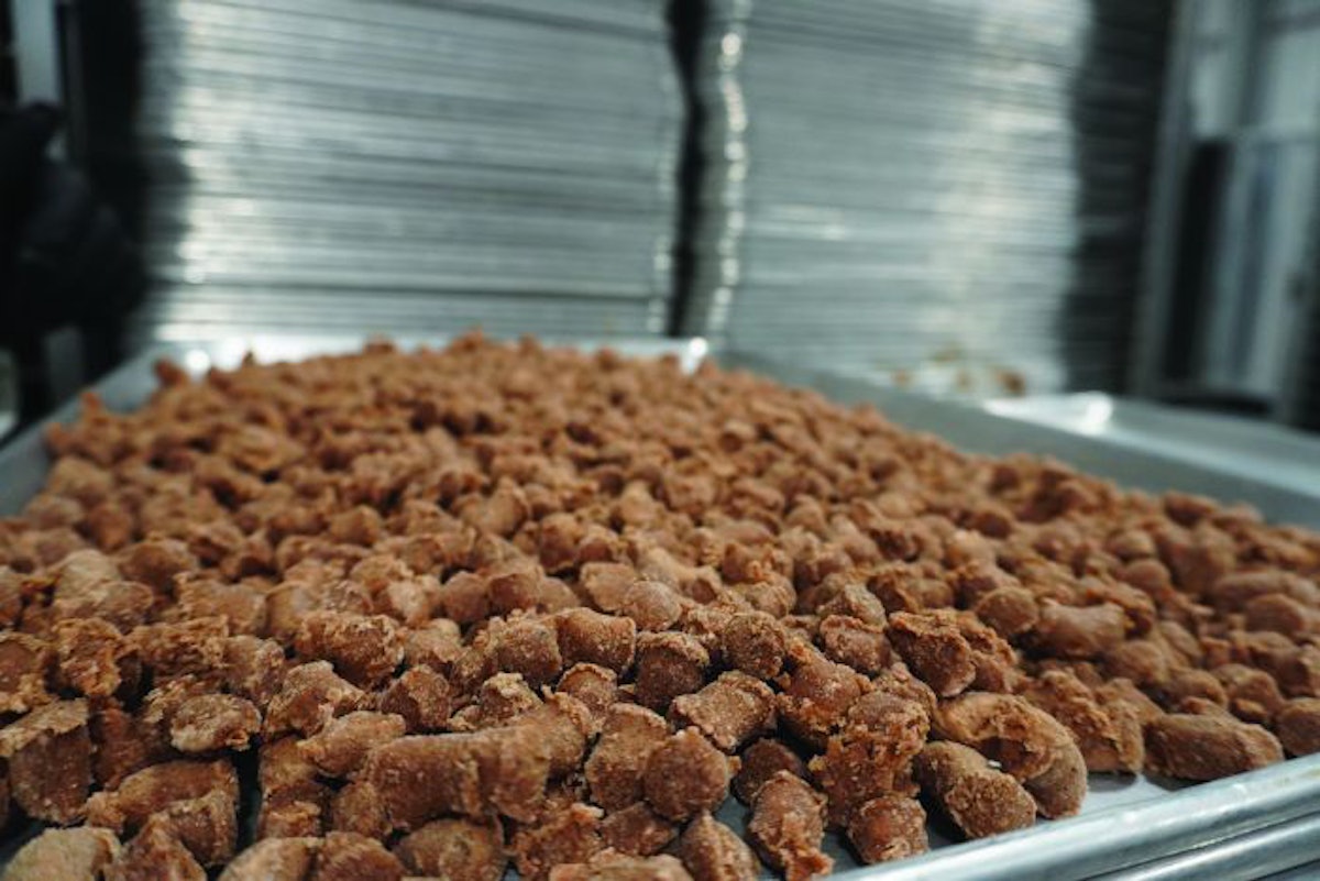 Minimally processed dog food shop