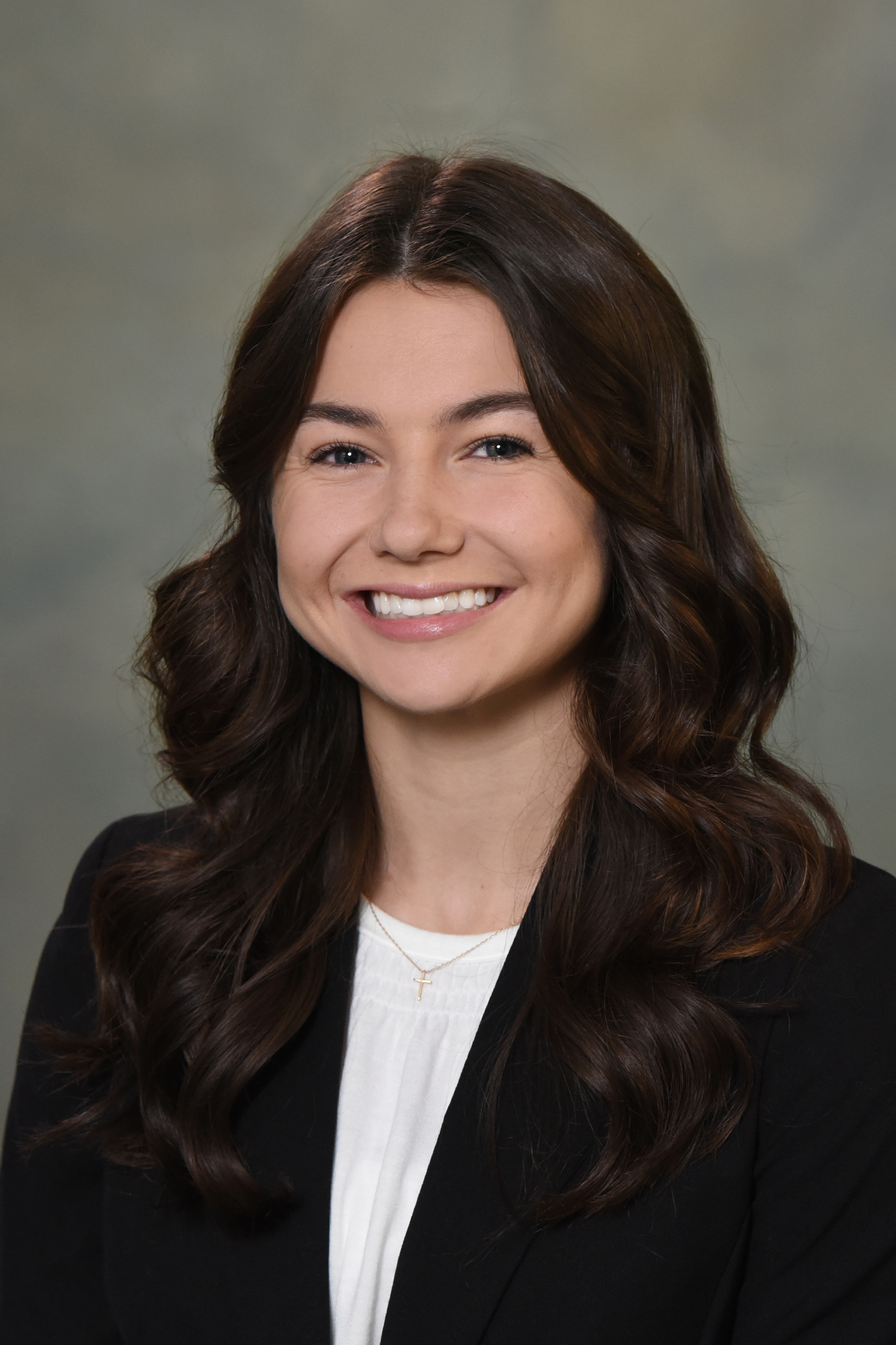 Alyssa 2339re 4x6 Headshot