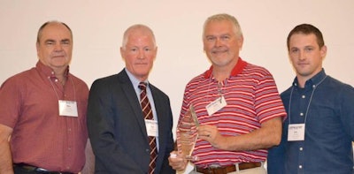 USPOULTRY-CleanWaterAward-SimmonsFoods