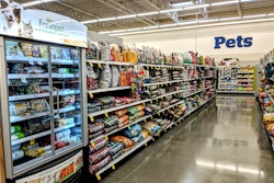 Pet Food Aisle Including Fresh Pet Food 44131548325 O