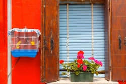 Pfi bird Cage Italy Window Flowers