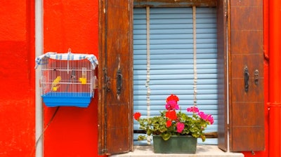 Pfi bird Cage Italy Window Flowers