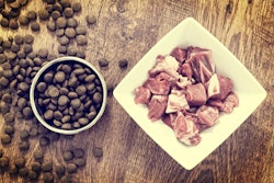 Kibble Meat Side By Side