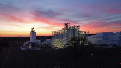 Purina opened its first pet food manufacturing operation in North Carolina.