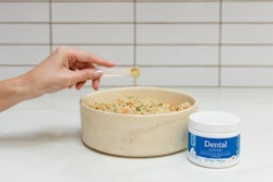 Fera Pets Dental Support is an easy-to-use powder that provides comprehensive dental care with just one scoop.