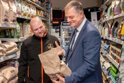 A recent survey found 91% of pet owners are open to switching their pet’s dry food to a healthier option based on recommendations from their local pet shop.