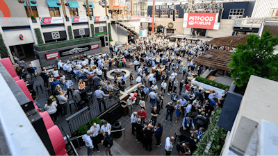 Petfood Forum's opening reception at KC Live! in the Power & Light District is a great place for first-time attendees to relax and network with other pet food industry professionals.