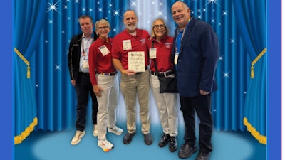 B&B Pet Stop was been named Retailer of the Year by Scoochie Pet Products.