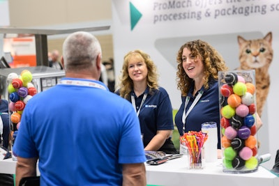 Opportunities to network are everywhere at Petfood Forum — from casual chats in sessions to dedicated social events.