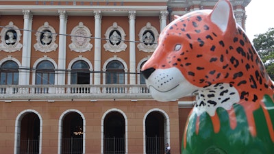 PremieRpet is proud to serve as a Diamond Sponsor of the 2025 Jaguar Parade in Belém.