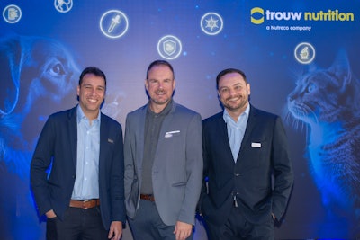 From left to right: Trouw Nutrition's PET Species Leader in Latin America, Felipe Cabanne, Trouw's Head of Strategic Marketing in Latin America, Frederico Glaser, and Trouw Nutrition's General Director for Latin America, Augusto Adami.