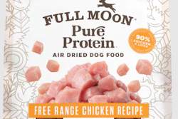 Full Moon's air-dried dog food made with 90% muscle and organ meat (chicken, beef or turkey) from Perdue family farms.