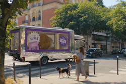 Edgard & Cooper's 'Kibble Truck' promotes the 2026 Kibble's new small-size option for small dogs.