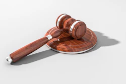 Qimono Gavel Pixabay