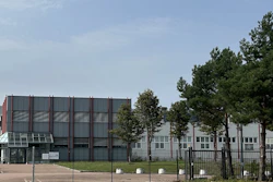 The new partnership lays the foundation for the continued expansion of SmartPetPro's production site in Dessau-Roßlau, Germany.